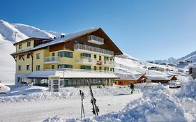 Hotel Garni Kristall